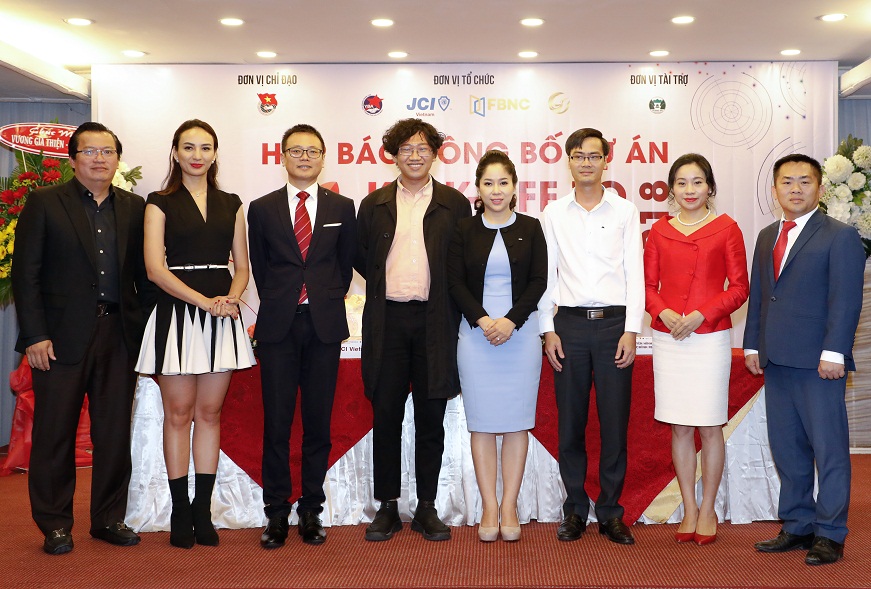 “KICK-OFF TO FUTURE 2018:  Bệ phóng nghề nghiệp cho sinh viên Việt Nam”