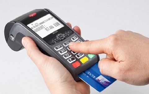 Mỗi ngân hàng Việt đang phải dùng cả nghìn người để đếm tiền mặt