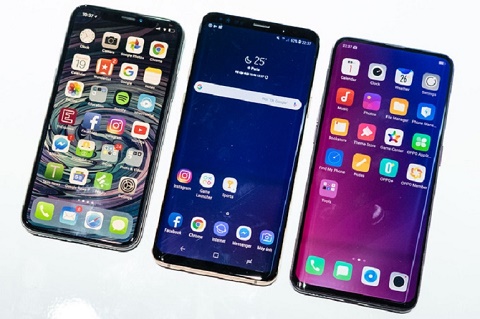 Find X so dáng với iPhone X và Galaxy S9+