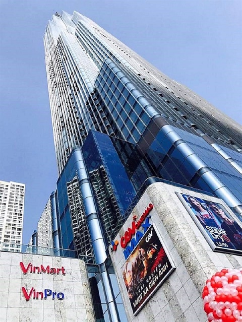 Cận cảnh tòa tháp cao nhất Việt Nam Landmark 81 chính thức đi vào hoạt động