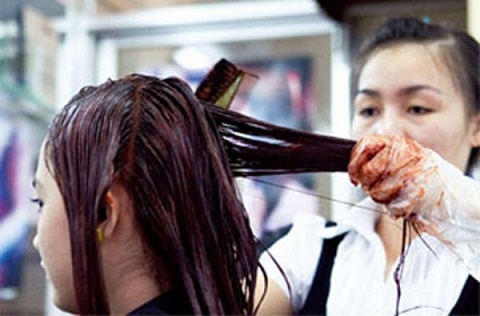 Thuốc nhuộm tóc rởm có thể khiến bạn mang bệnh tật