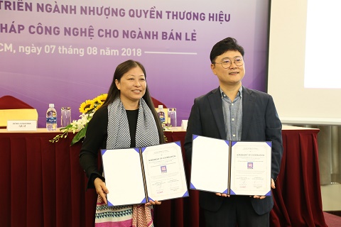 Lễ ký kết hợp tác phát triển ngành nhượng quyền thương hiệu