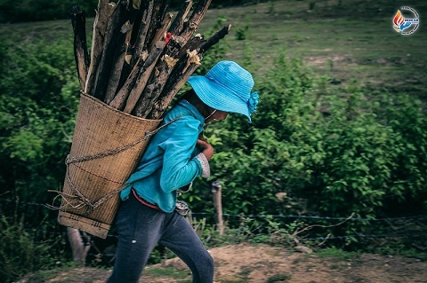 Những người trẻ lưu giữ thanh xuân bằng những chuyến xe thiện nguyện