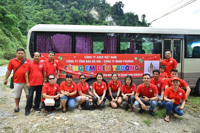 Công ty ABER Việt Nam đồng hành cùng em đến trường