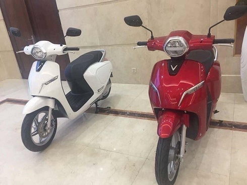 Xe máy điện được cho là của Vinfast lần đầu tiên lộ diện