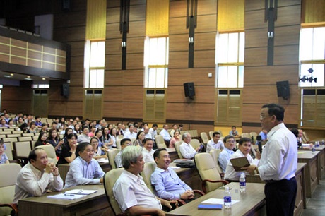 Đại học ở TP HCM nâng lương cho giảng viên vượt chuẩn tiếng Anh