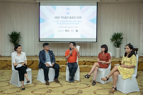 Mong muốn xóa bỏ rào cản cho người chuyển giới ở Việt Nam