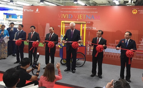 Tuần lễ hàng Việt - Vietnam Fair 2018 lần thứ 4 tại Singapore