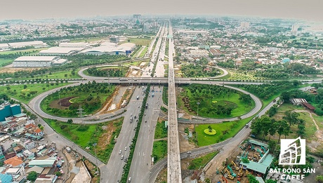 Những đại gia địa ốc nào đang 