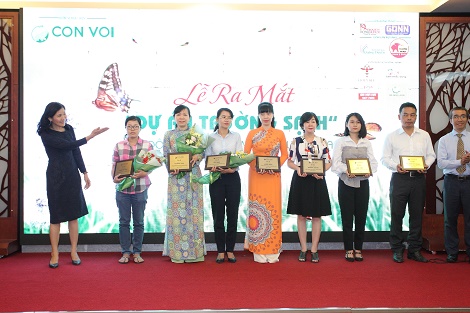 Ra mắt “DỰ ÁN TRƯỜNG SẠCH” và cuộc thi “ EM YÊU TRƯỜNG SẠCH ’’