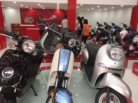 Khai trương cửa hàng xe máy điện Honda tại TP HCM