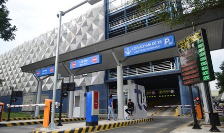 Tăng giá giữ xe ở sân bay Tân Sơn Nhất