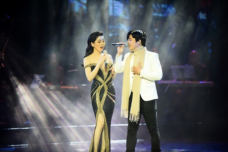 Lệ Quyên không chỉ thuyết phục bằng giọng hát mà còn biến hóa trong hình ảnh