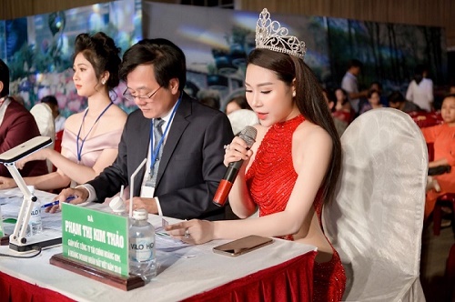 Á hoàng Kim Thảo: Top 10 thí sinh chung kết Nét đẹp Vĩnh Long 2019 – Ngôi vị Hoa Khôi hay Nam Vương đều xứng đáng