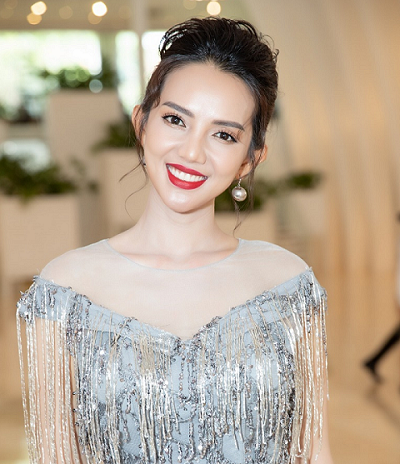 Sắc vóc rạng ngời, doanh nhân Thu Trâm thu hút mọi ánh nhìn giữa dàn người đẹp