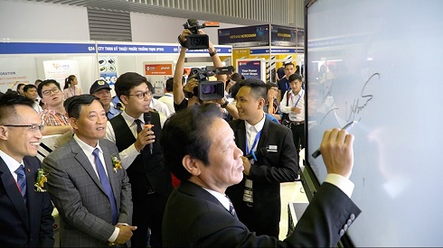 Triển lãm Vietnam ICT Comm và Telefim 2019: Đột phá với nhiều công nghệ mới