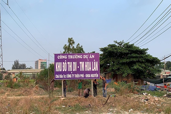 Khuất tất việc trao tặng các danh hiệu khen thưởng cho Địa ốc Kim Oanh?