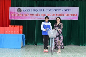 Tết ấm áp với trẻ em nghèo An Sơn