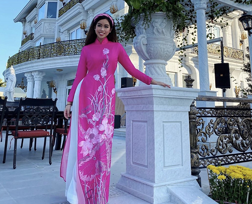 Thay đồ hiệu đẳng cấp bằng áo bà ba và áo dài, Tiên Nguyễn vẫn cực kỳ thu hút