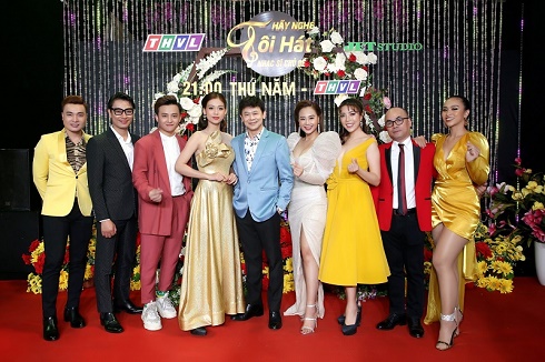 Thái Châu, Nguyên Vũ, Nam Cường, Hà Thuý Anh và hơn 30 nghệ sĩ đo nhiệt độ, rửa tay để phòng chống dịch cúm corona trong họp báo Hãy Nghe Tôi Hát