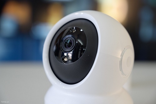 Trên tay camera Wifi EZVIZ C6N rẻ nhưng đầy đủ tính năng: xoay 360 độ, đàm thoại 2 chiều, báo trộm