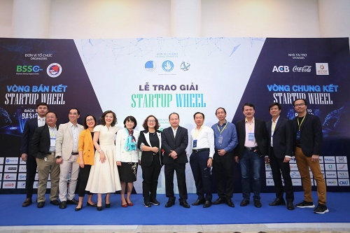 STARTUP WHEEL 2020 TRUYỀN TẢI THÔNG ĐIỆP “QUAY VỀ GIÁ TRỊ CƠ BẢN LÀ “THẦN CHÚ” HÓA GIẢI KHÓ KHĂN!”