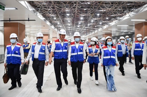 Bí thư TP.HCM tham quan tuyến metro số 1 ngay sau bế mạc họp HĐND
