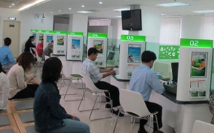 Ngân hàng lợi nhuận như mơ, thưởng Tết thế nào?    Lợi nhuận khủng đến từ đâu?  Tính đến nay, hầu hết các ngân hàng thương mại đã công bố kết quả kinh