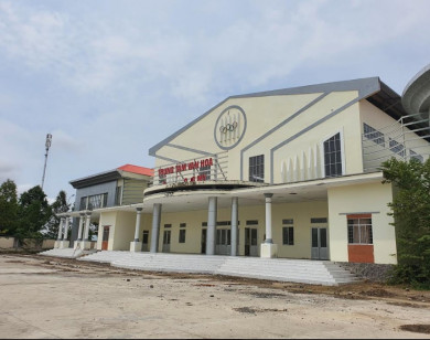 Công trình xây dựng hơn “triệu đô” chưa sử dụng đã xuống cấp nghiêm trọng!