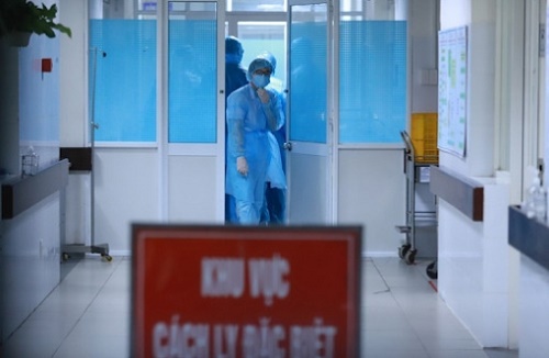 Một bác sĩ ở Vĩnh Phúc dương tính với SARS-CoV-2