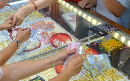 Giá vàng hôm nay 5-5: Lại giảm sốc khi Mỹ có thể tăng lãi suất cơ bản