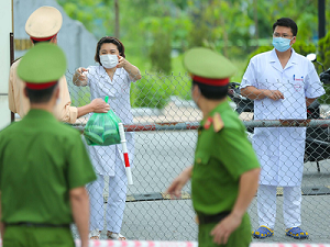 KHẨN: Tìm người đến Bệnh viện Bệnh Nhiệt đới Trung ương cơ sở 2 từ 14-4 đến nay