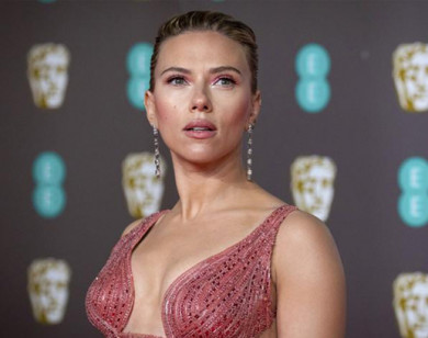 Hãng Disney bị minh tinh Scarlett Johansson kiện
