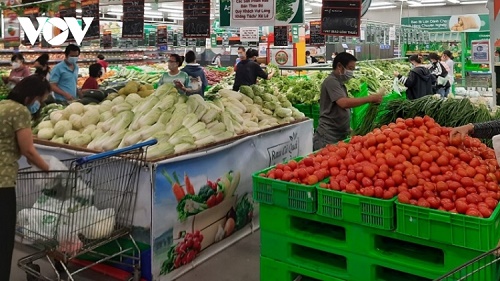 Người dân TP.HCM lại tập trung mua hàng dự trữ