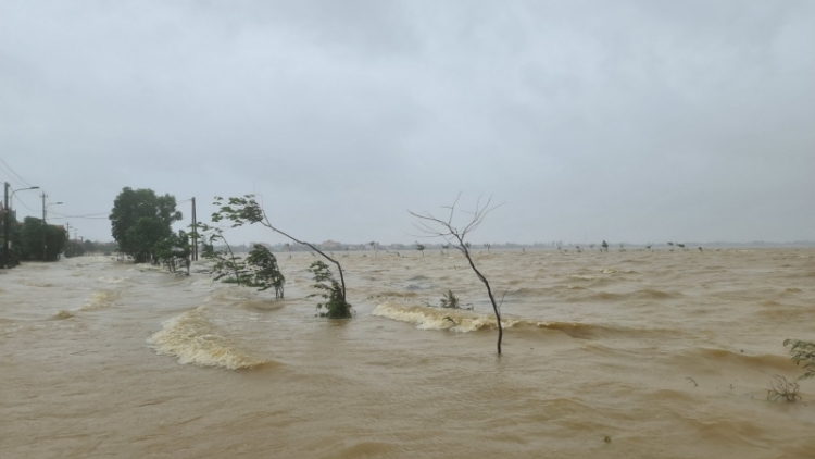 Dự báo thời tiết 18/10: Không khí lạnh tràn về gây mưa rét ở nhiều nơi