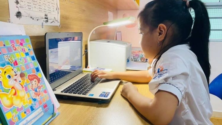 Hà Nôi từng bước “bình thường mới”, đưa học sinh đi học lại