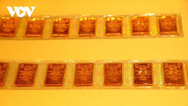 Giá vàng SJC giảm mạnh, ở mức trên 60 triệu đồng/lượng
