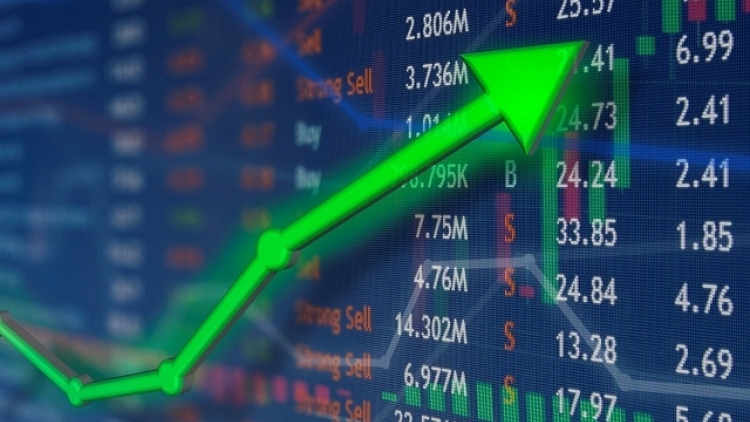 VN-Index có thể tiếp tục tăng để vượt qua vùng kháng cự 1.465-1.470 điểm