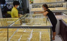 Giá vàng hôm nay 14-12: Bật tăng khi chứng khoán quốc tế “đỏ” sàn