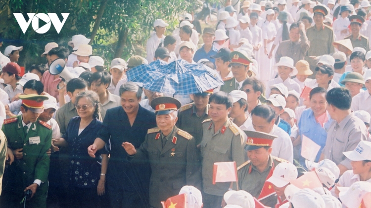 Đại tướng Võ Nguyên Giáp: Người con ưu tú của quê hương