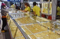 Giá vàng hôm nay 22-12: Vọt lên rồi giảm sốc