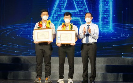 Cần đề xuất thí điểm mô hình đào tạo nhân lực công nghệ thông tin, AI