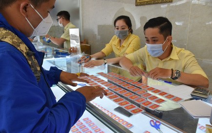 Giá vàng 25-3: Tăng tiếp khi chứng khoán Mỹ trở nên hấp dẫn