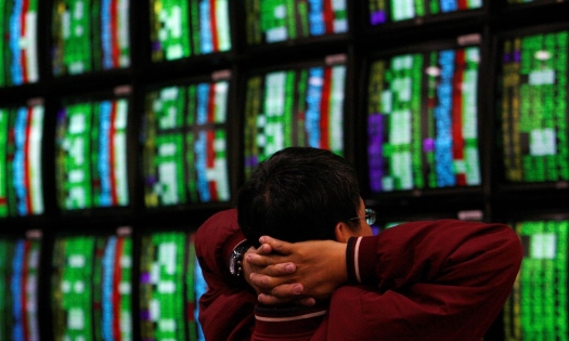 Hé lộ chiêu trò ‘làm xiếc’, bơm thổi giá cổ phiếu