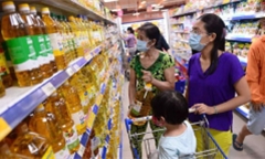 Những mặt hàng tăng giá dữ dội khiến người tiêu dùng choáng váng