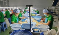 6h sáng nay 31/5 (giờ Việt Nam), giá vàng thế giới trên sàn Kitco giao dịch ở mức 1.854 USD/ounce, tăng 5 USD/ounce so với đầu giờ sáng qua.   Giá vàn