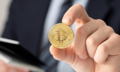 Giá Bitcoin hôm nay 17/6: Bitcoin giảm sốc, trăm tỷ USD bị thổi bay