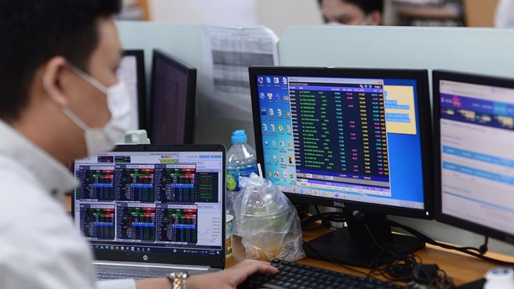 VN-Index duy trì nhịp tăng ngắn hạn với vùng hỗ trợ 1.024 – 1.030 điểm