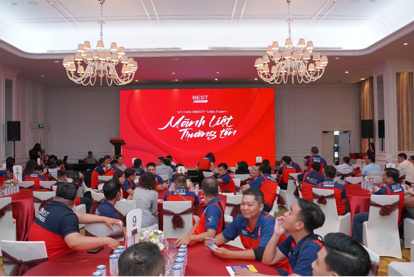 BEST Express trao đổi chiến lược phát triển cùng đối tác nhượng quyền