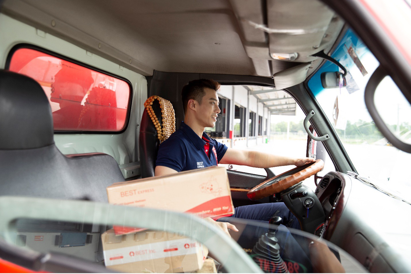 Vận chuyển siêu tốc Bắc – Nam chỉ trong 12 giờ với BEST Express